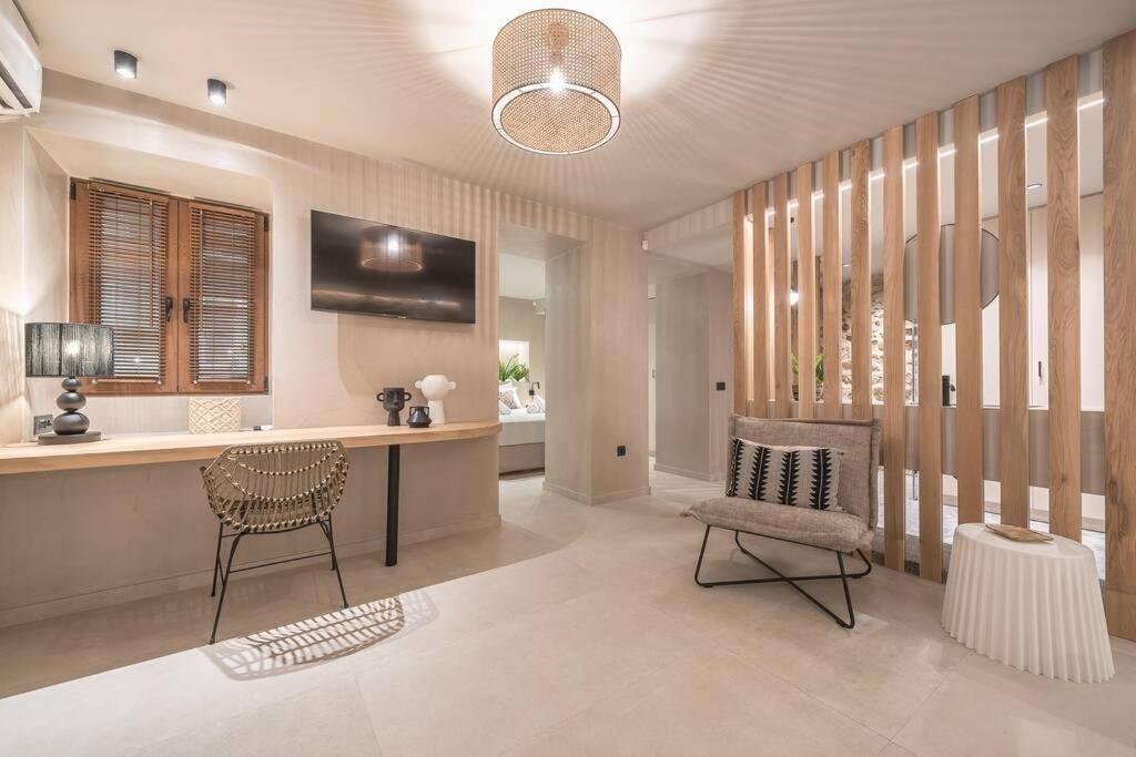 Apollonos 28 Luxury Suites Ateny Zewnętrze zdjęcie