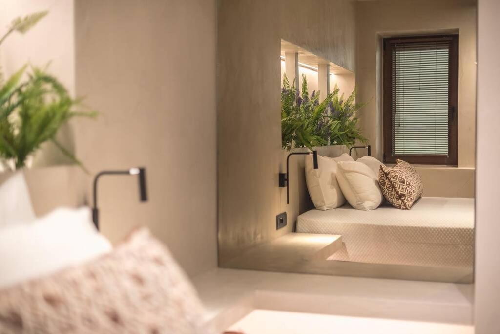 Apollonos 28 Luxury Suites Ateny Zewnętrze zdjęcie
