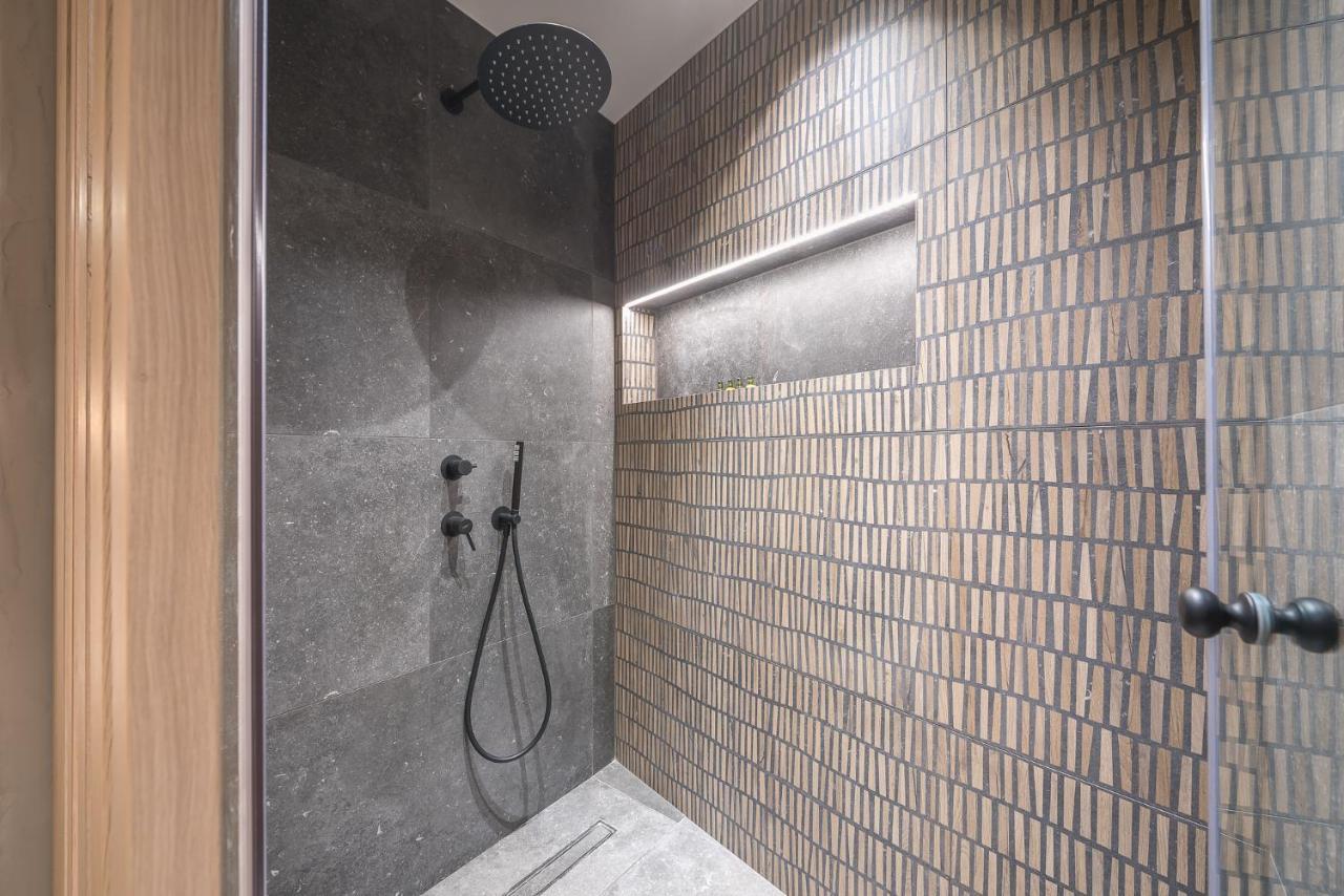Apollonos 28 Luxury Suites Ateny Zewnętrze zdjęcie