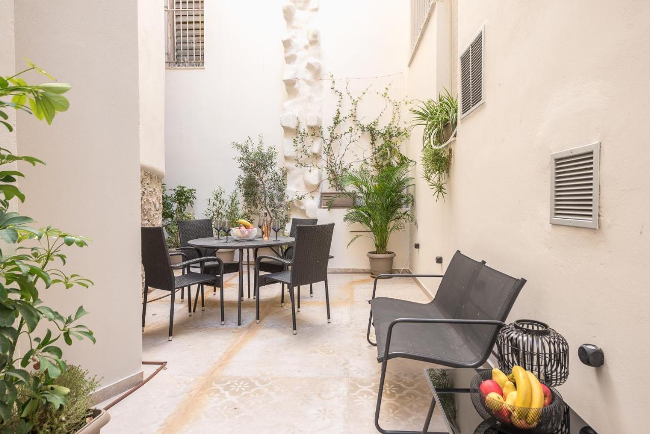 Apollonos 28 Luxury Suites Ateny Zewnętrze zdjęcie