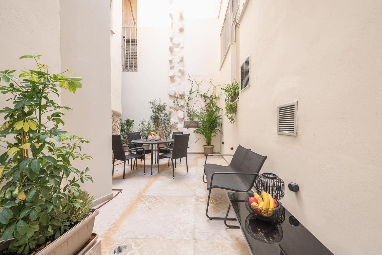 Apollonos 28 Luxury Suites Ateny Zewnętrze zdjęcie