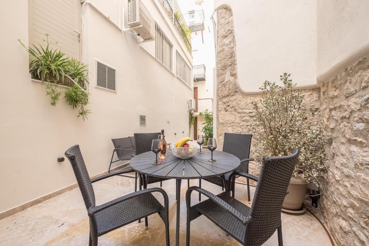 Apollonos 28 Luxury Suites Ateny Zewnętrze zdjęcie